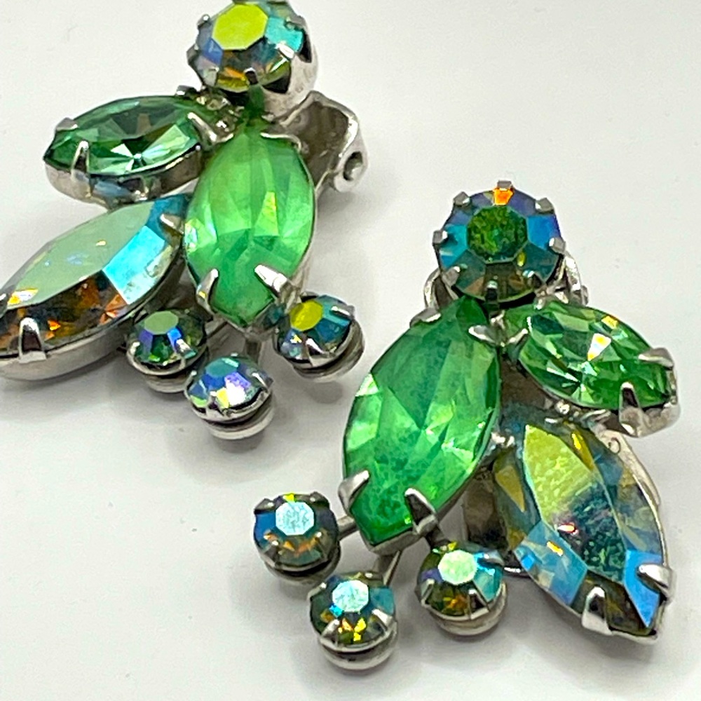 Vintage Weiss Earrings